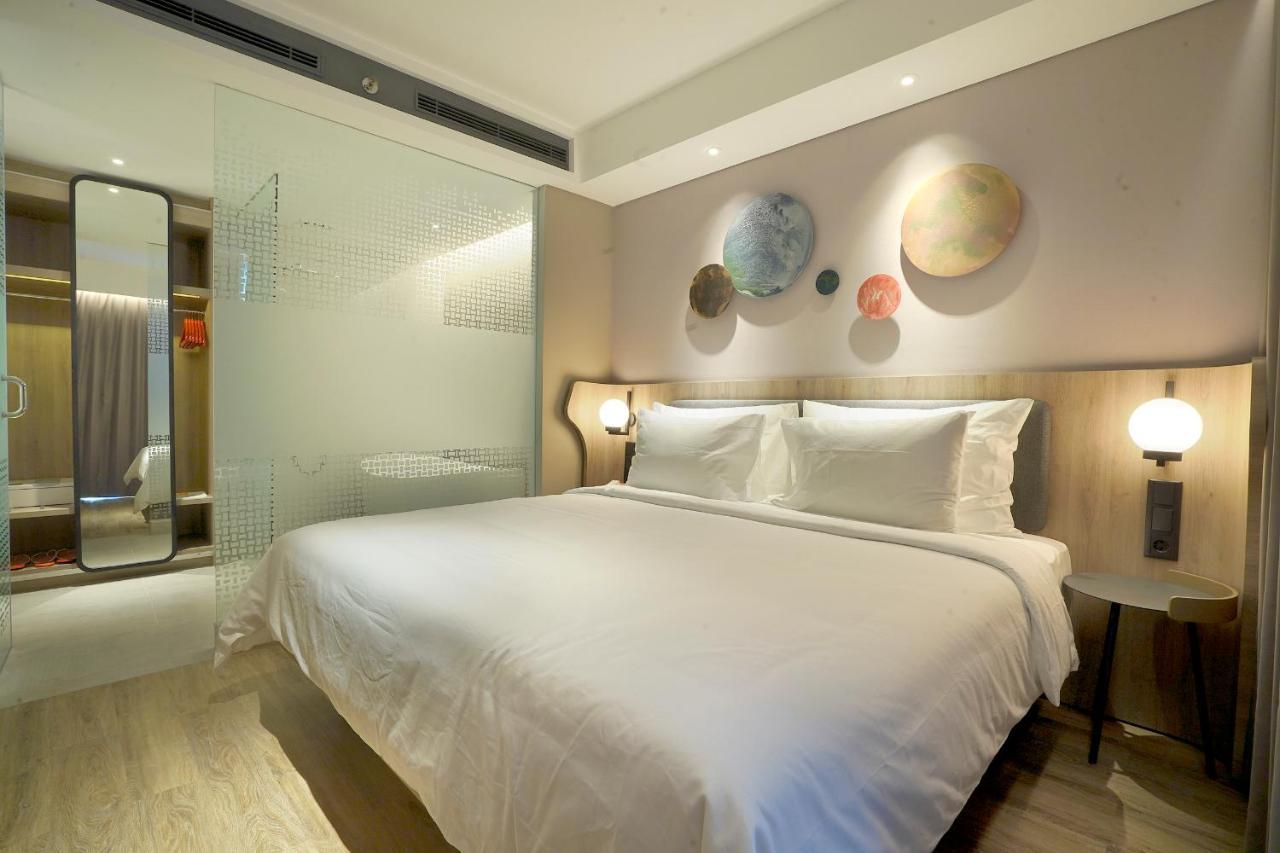 Harris Suites Puri Mansion Jakarta Eksteriør billede